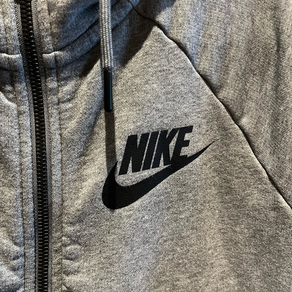 Women’s Nike Zip Up Sweatshirt~ size S - Picture 4 of 6